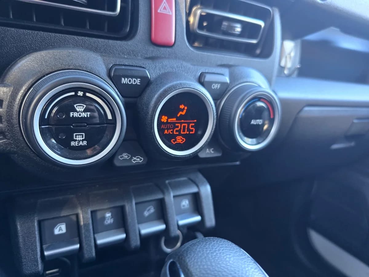 JIMNY 1.5 AT GLX 5P - Imagen 21