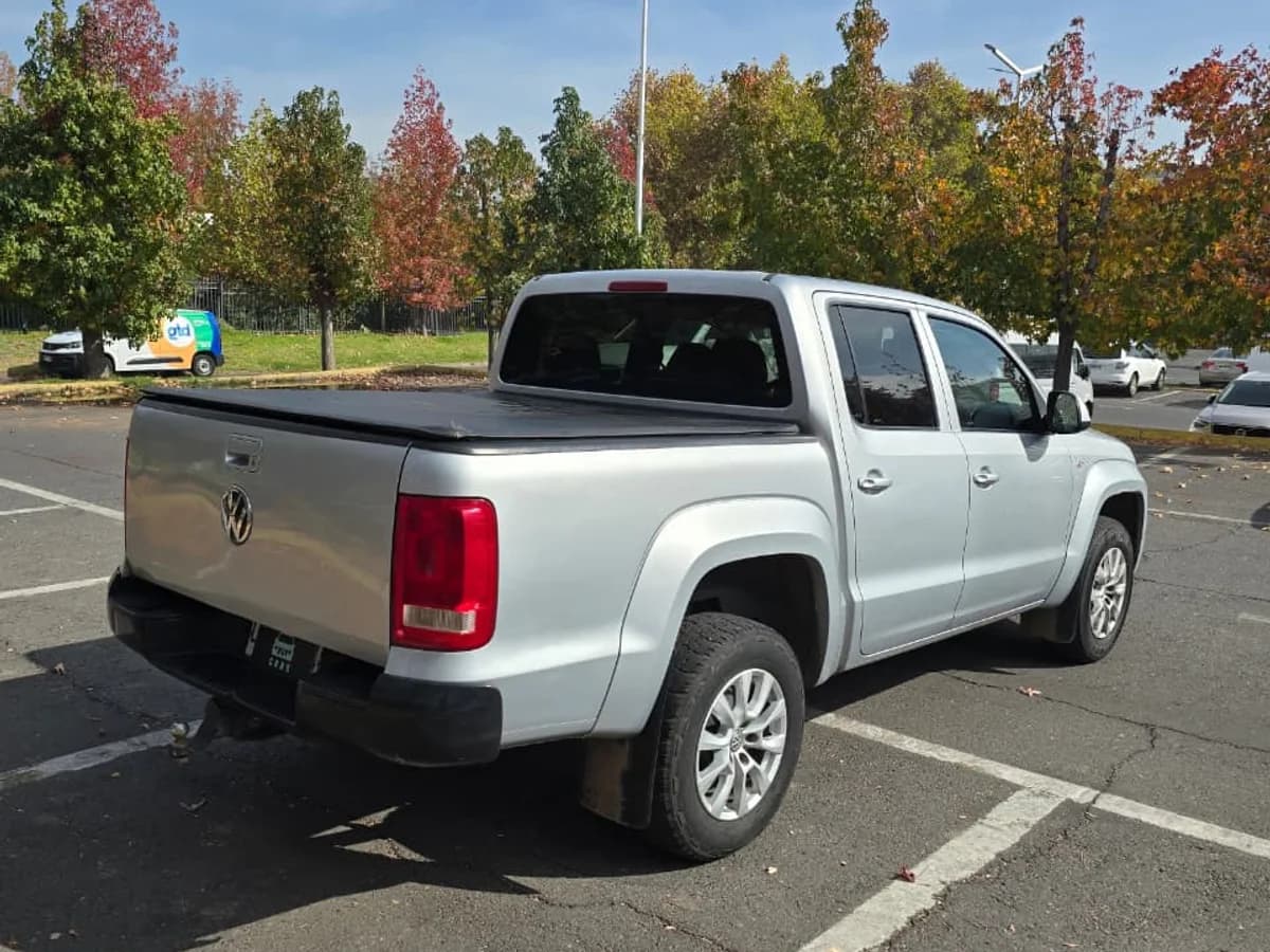 VOLKSWAGEN AMAROK 2.0L TRENDLINE 4X2 MT6 DIESEL - Imagen 8