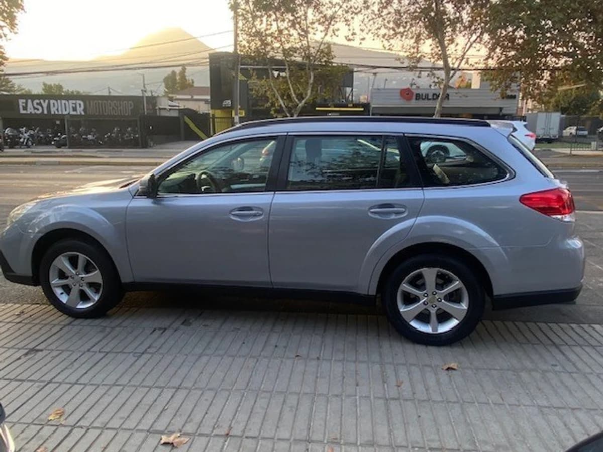 SUBARU OUTBACK XS AWD 2.0 Autom. 2015 - Imagen 6