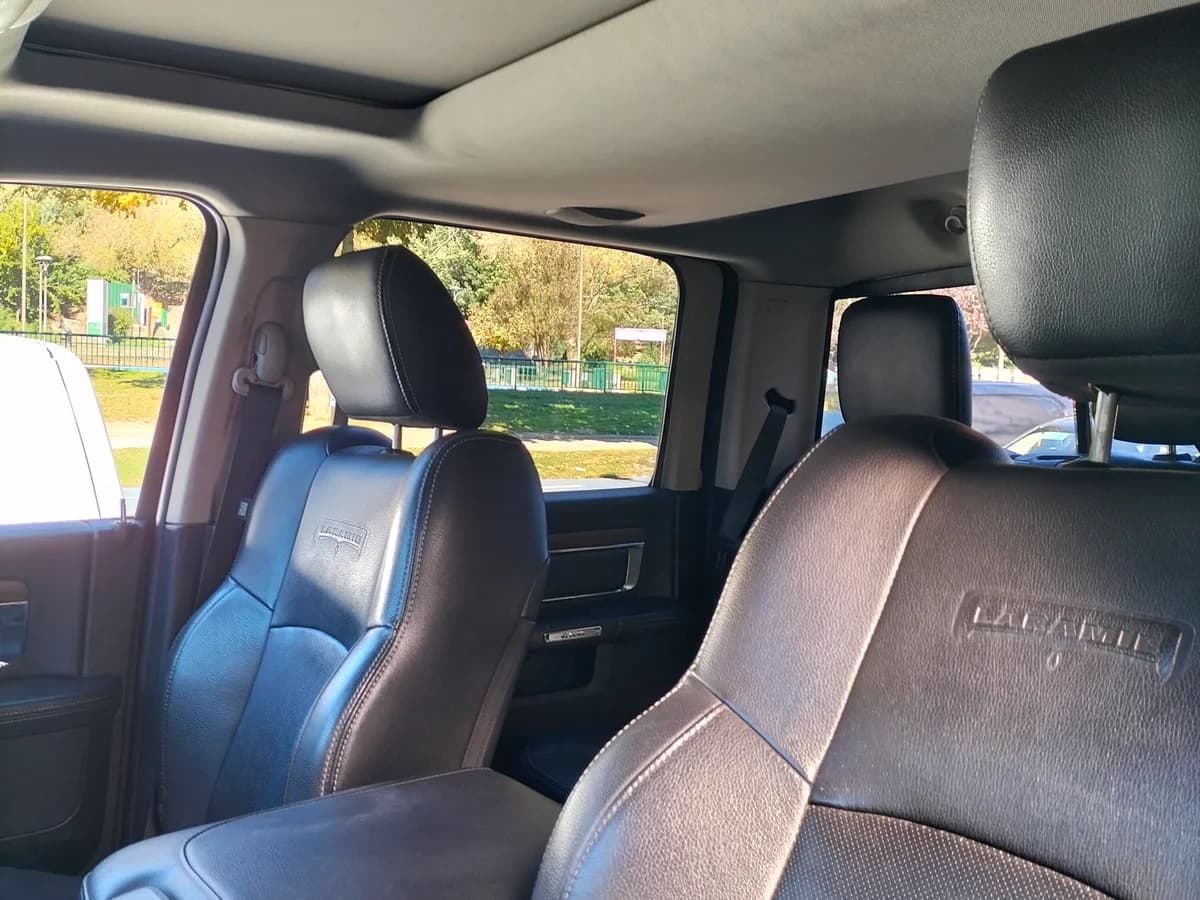 Se vende camioneta Ram - Imagen 2