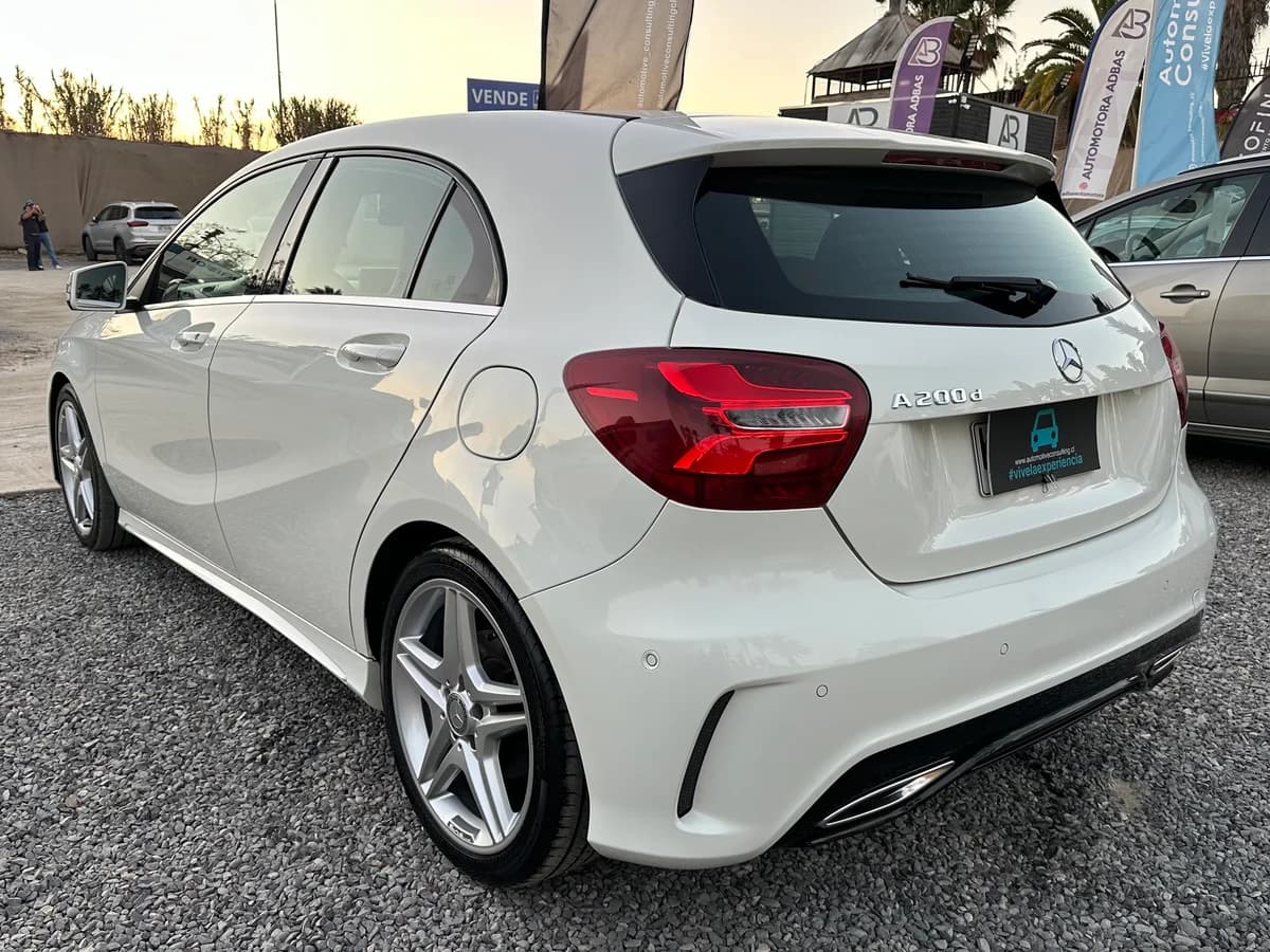 MERCEDES BENZ A200 2.1 CDI DCT AUT LOOK AMG DIESEL 2018 - Imagen 7