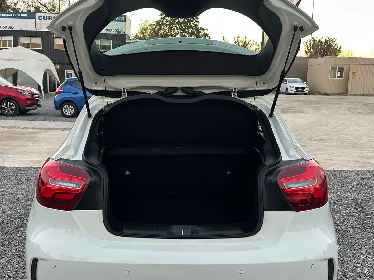 MERCEDES BENZ A200 2.1 CDI DCT AUT LOOK AMG DIESEL 2018 - Imagen 10