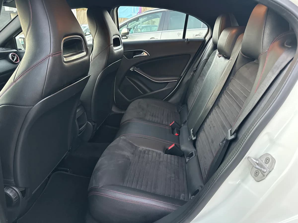 MERCEDES BENZ A200 2.1 CDI DCT AUT LOOK AMG DIESEL 2018 - Imagen 20