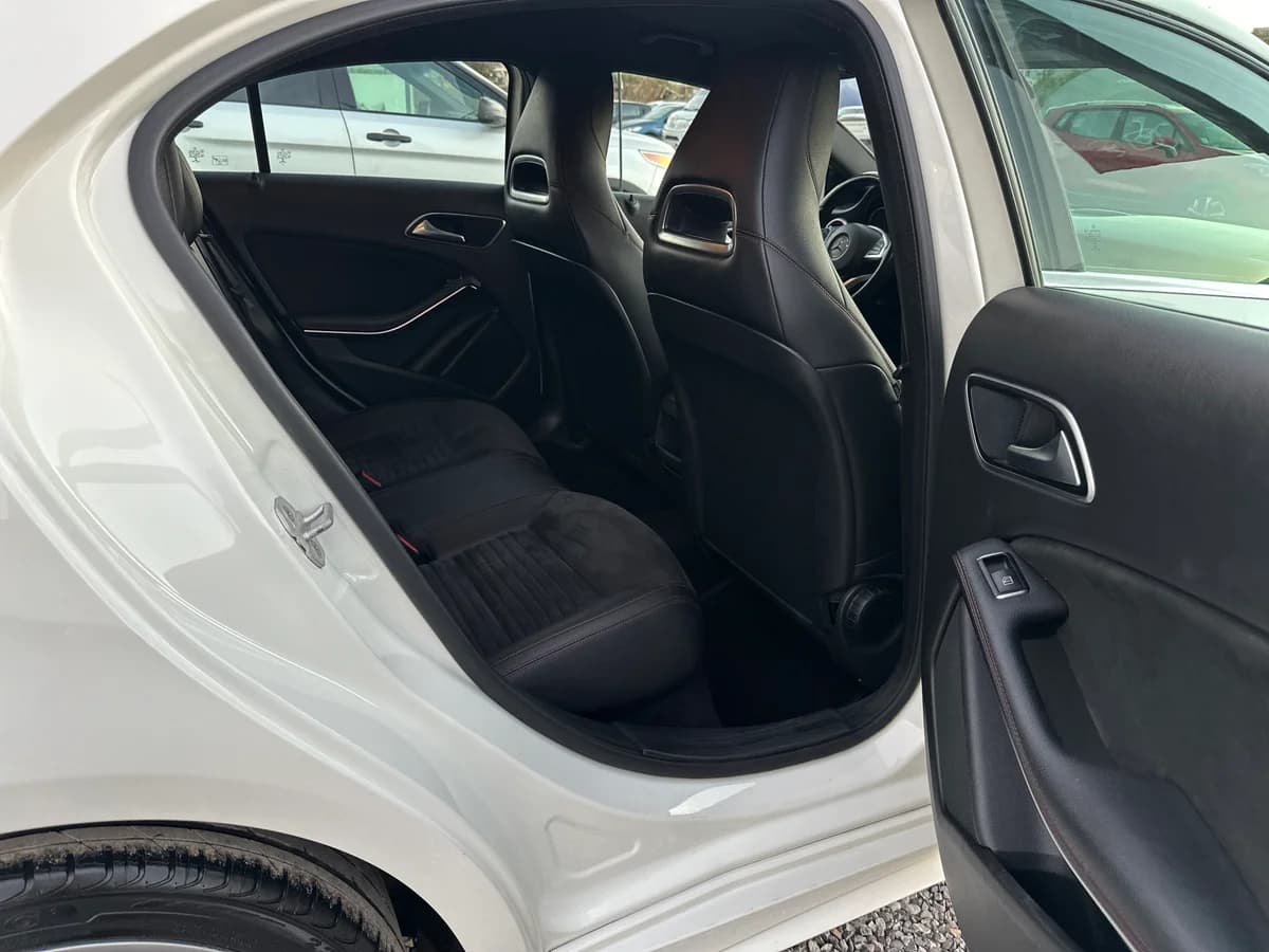 MERCEDES BENZ A200 2.1 CDI DCT AUT LOOK AMG DIESEL 2018 - Imagen 21