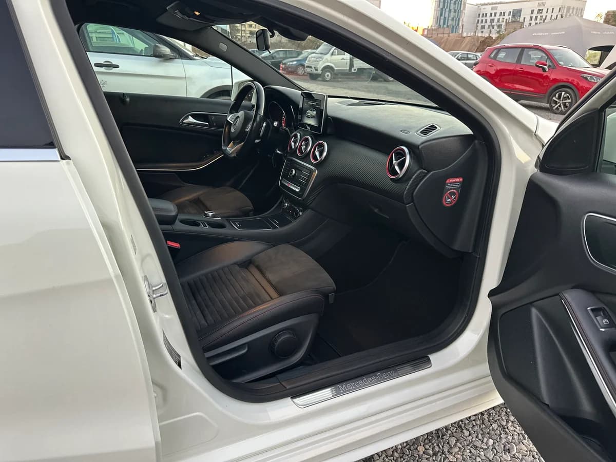 MERCEDES BENZ A200 2.1 CDI DCT AUT LOOK AMG DIESEL 2018 - Imagen 24