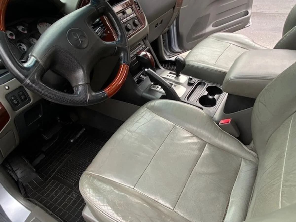 MITSUBISHI MONTERO 3.8 Bencina, Cuero 5ptas. 2007 - Imagen 19