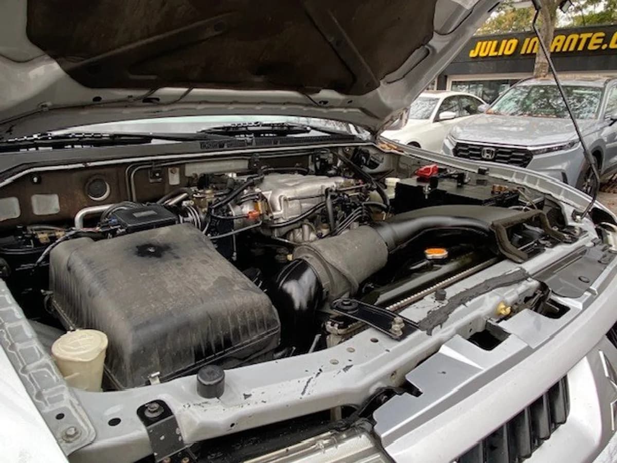 MITSUBISHI MONTERO 3.8 Bencina, Cuero 5ptas. 2007 - Imagen 25