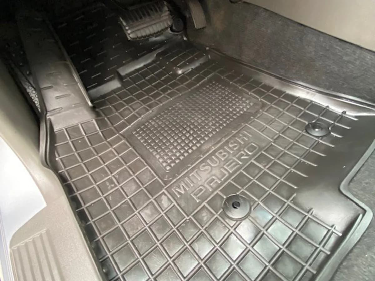 MITSUBISHI MONTERO 3.8 Bencina, Cuero 5ptas. 2007 - Imagen 30