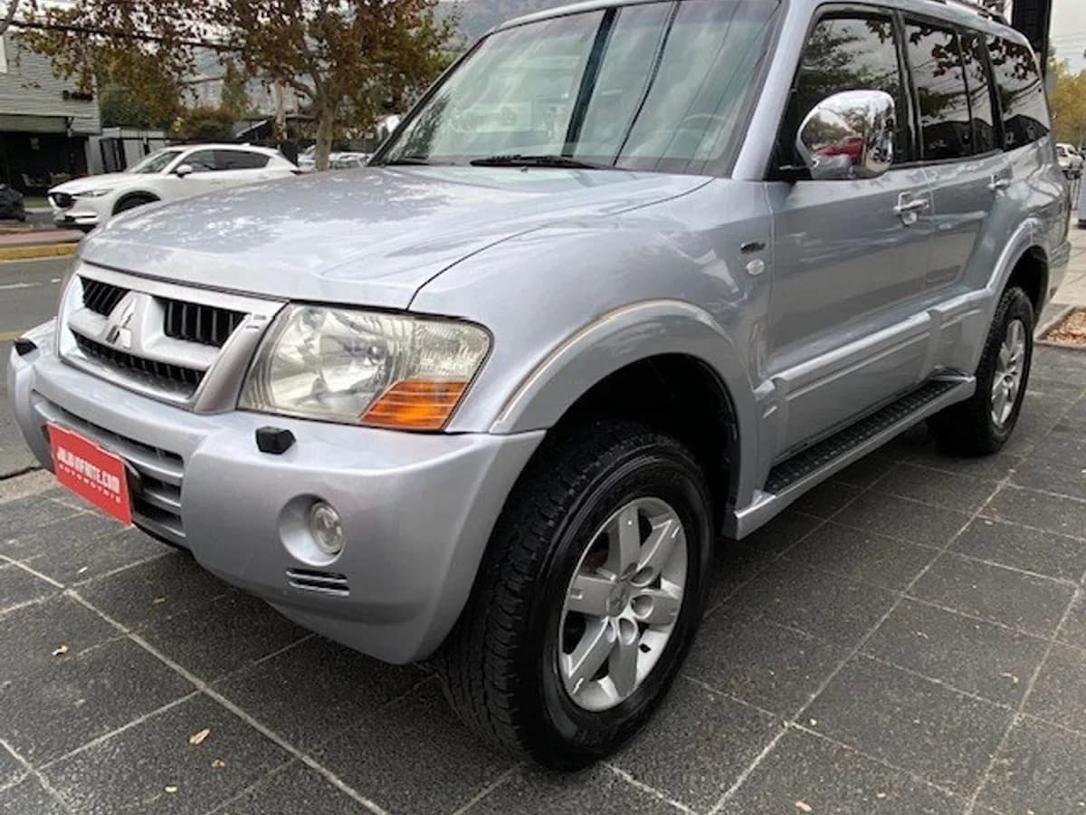 MITSUBISHI MONTERO 3.8 Bencina, Cuero 5ptas. 2007 - Imagen 1