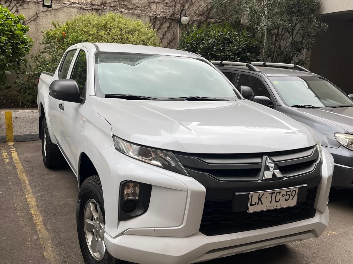 Mitsubishi L200 Work 2019 - Imagen 1