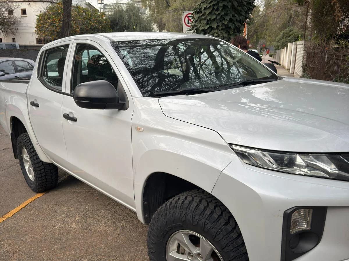 Mitsubishi L200 Work 2019 - Imagen 4