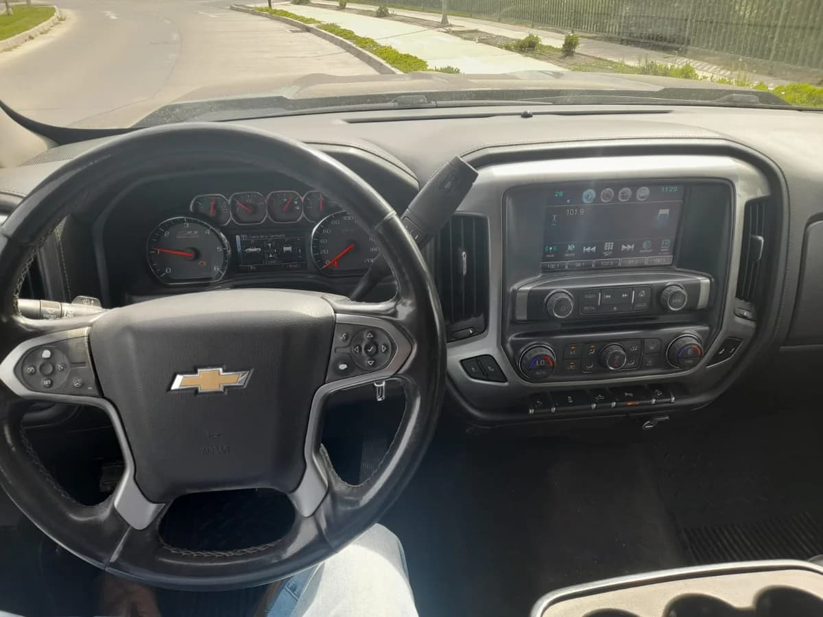 Chevrolet Silverado LTZ Z71 2018 - Imagen 5