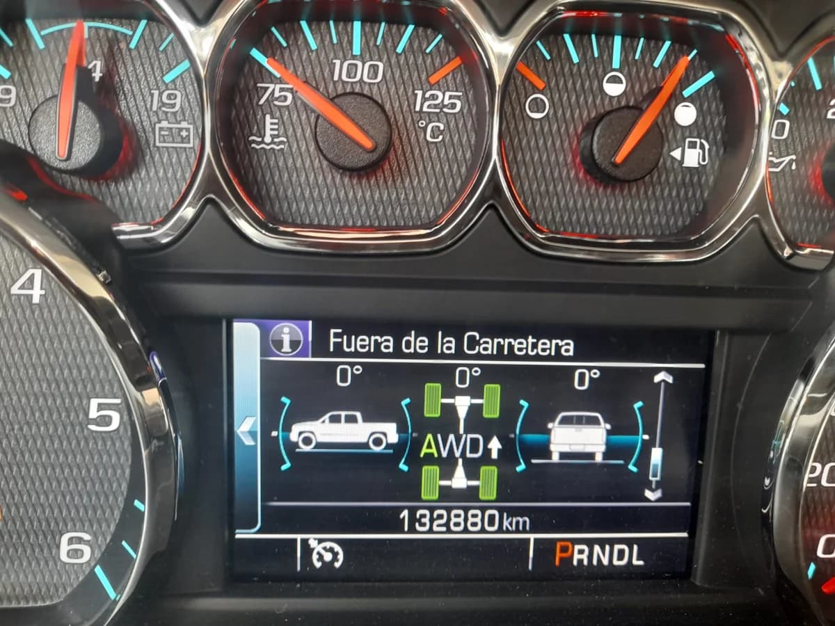 Chevrolet Silverado LTZ Z71 2018 - Imagen 6
