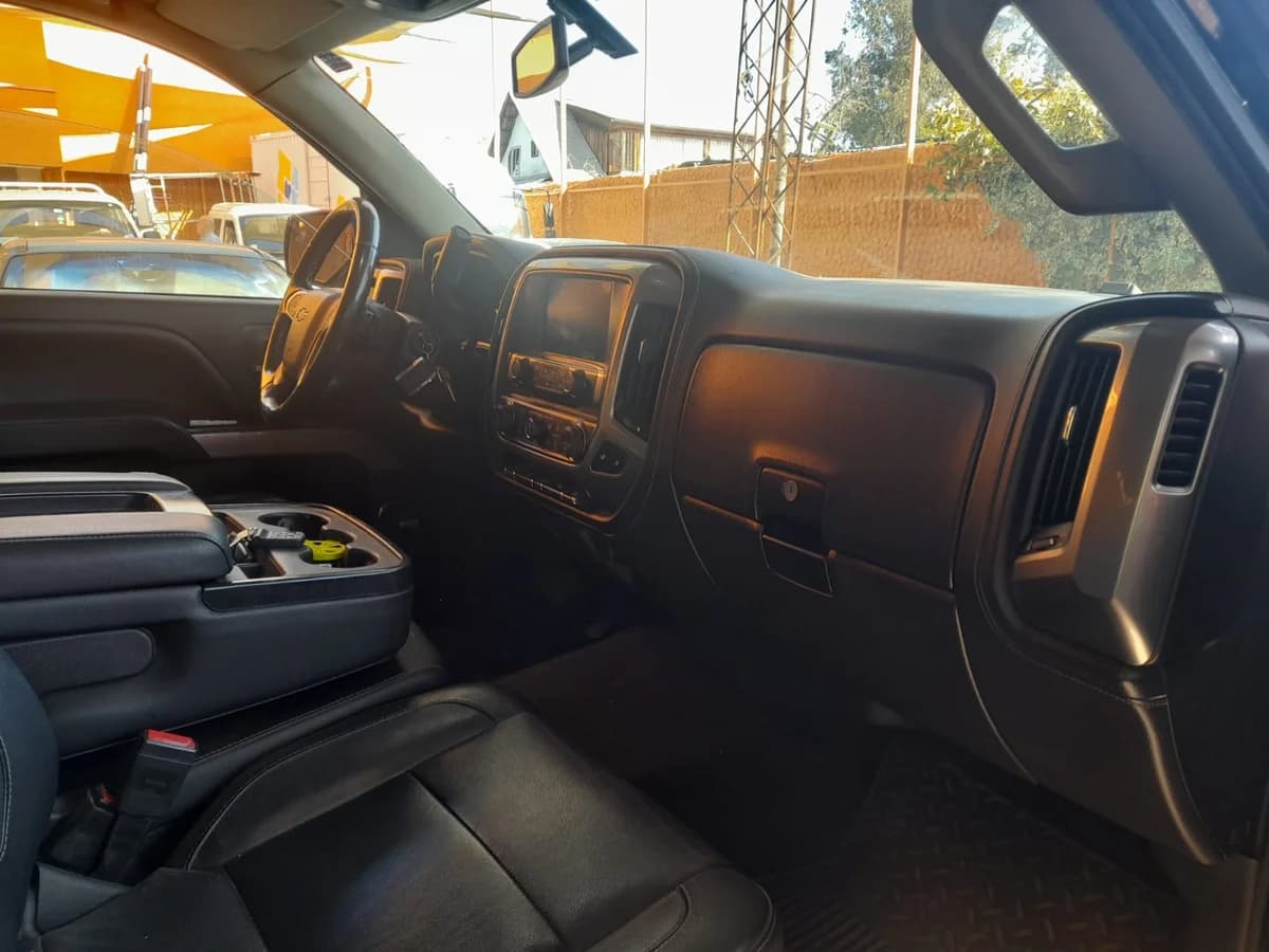 Chevrolet Silverado LTZ Z71 2018 - Imagen 9