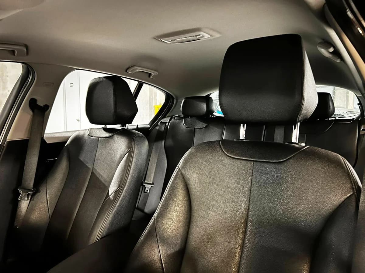 BMW 118 MILLENIAL 1.5 AT 2019 - Imagen 19