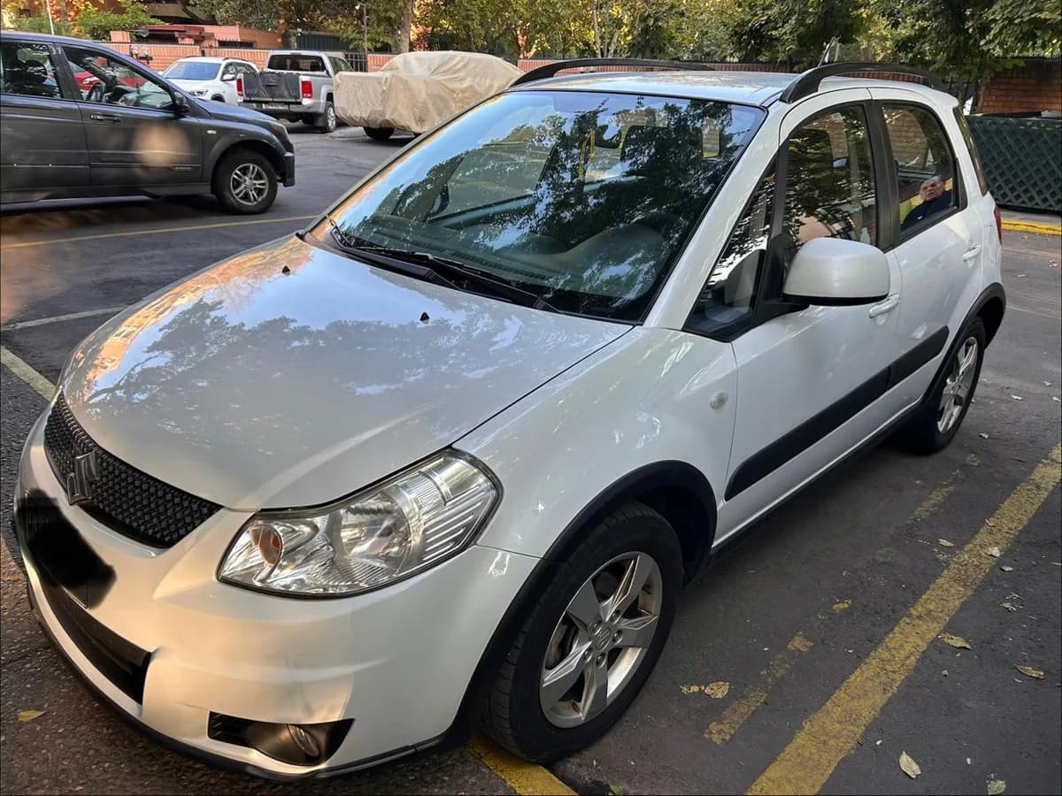 Suzuki SX4 Cross 4x4 AT 2011 - Imagen 2