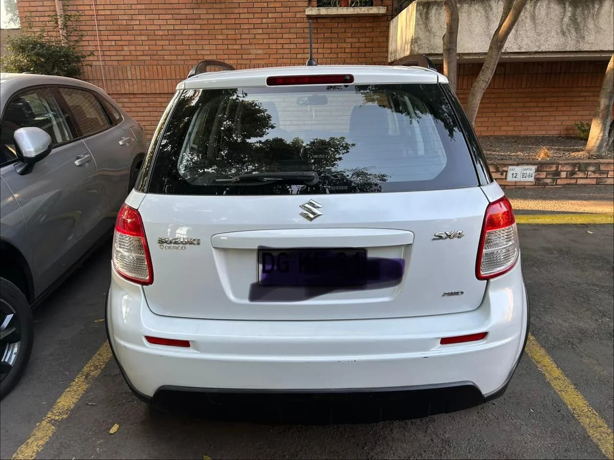 Suzuki SX4 Cross 4x4 AT 2011 - Imagen 4