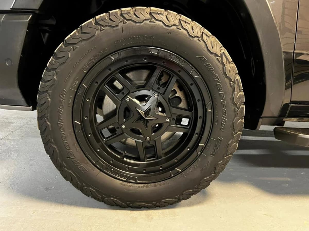 DODGE RAM 1500 REBEL 5.7 HEMI 2020 - Imagen 19