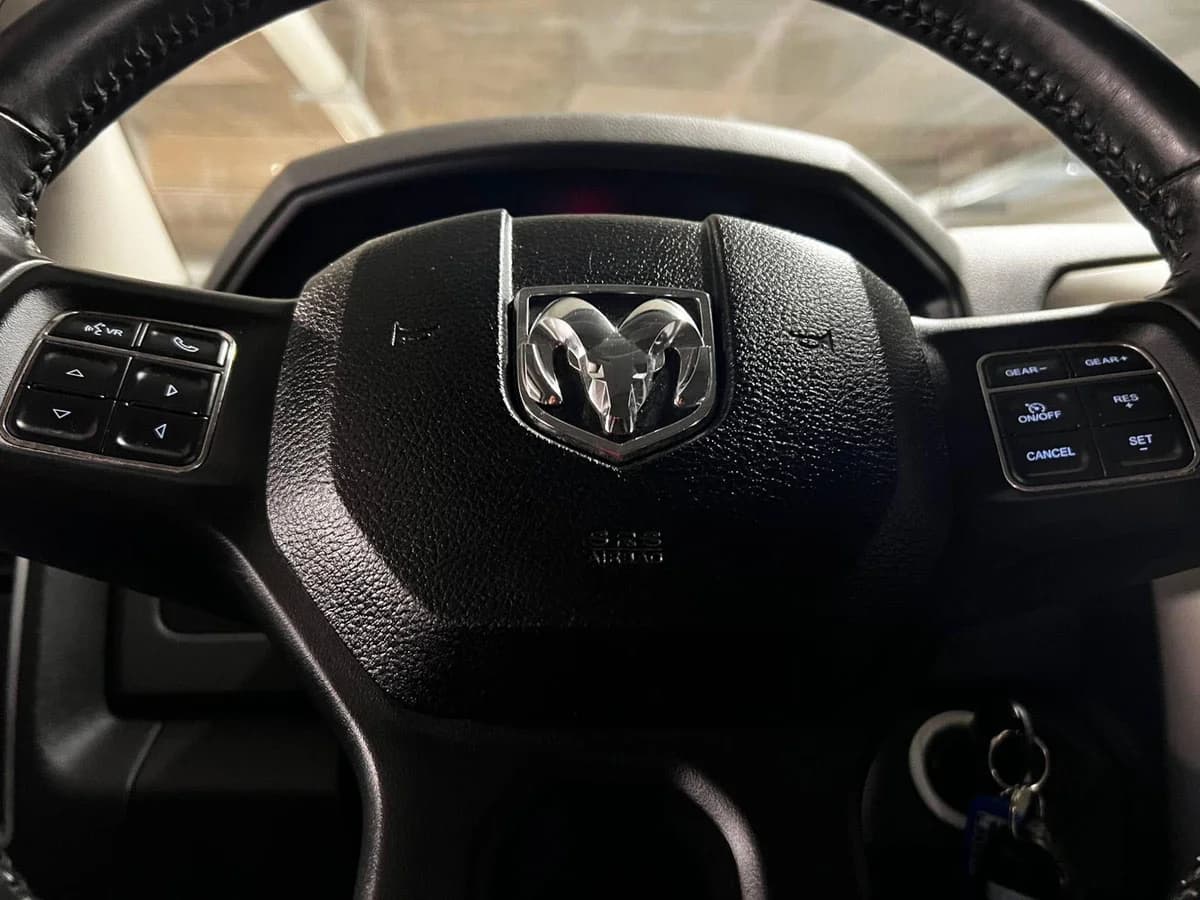 DODGE RAM 1500 3.6 SLT 4WD 2019 - Imagen 9