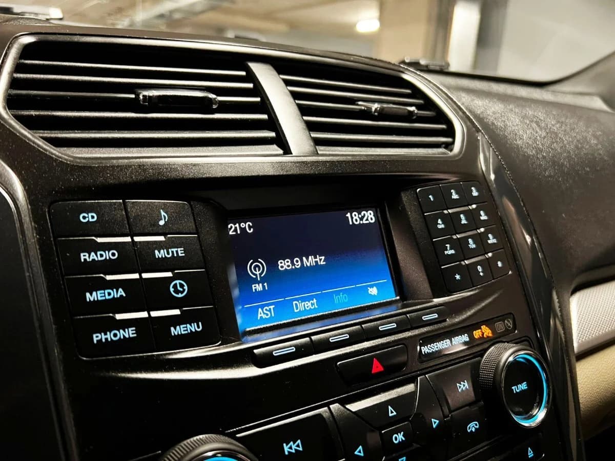 FORD EXPLORER ECOBOOST 2.3 2019 - Imagen 7