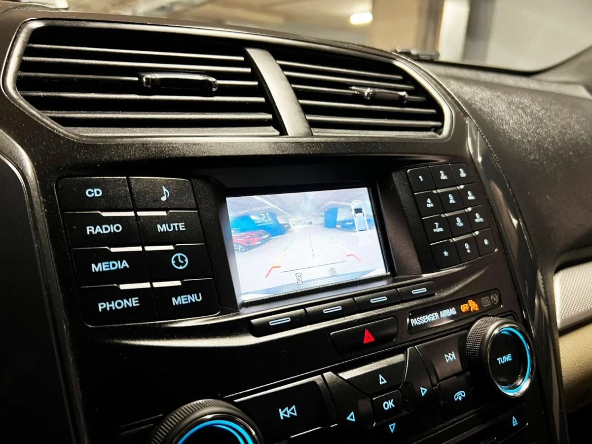 FORD EXPLORER ECOBOOST 2.3 2019 - Imagen 8