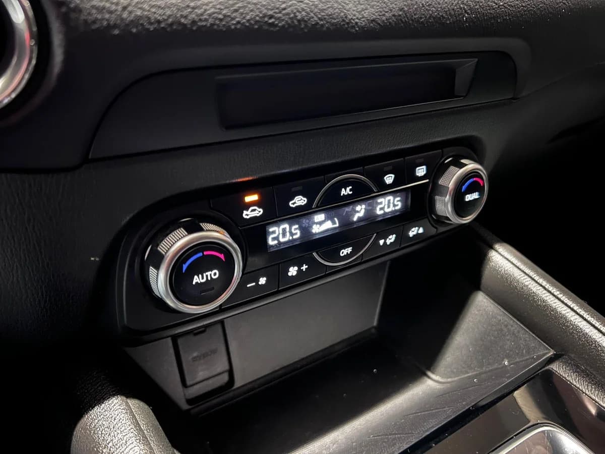 MAZDA CX-5 R 2.0 AT 2017 - Imagen 11