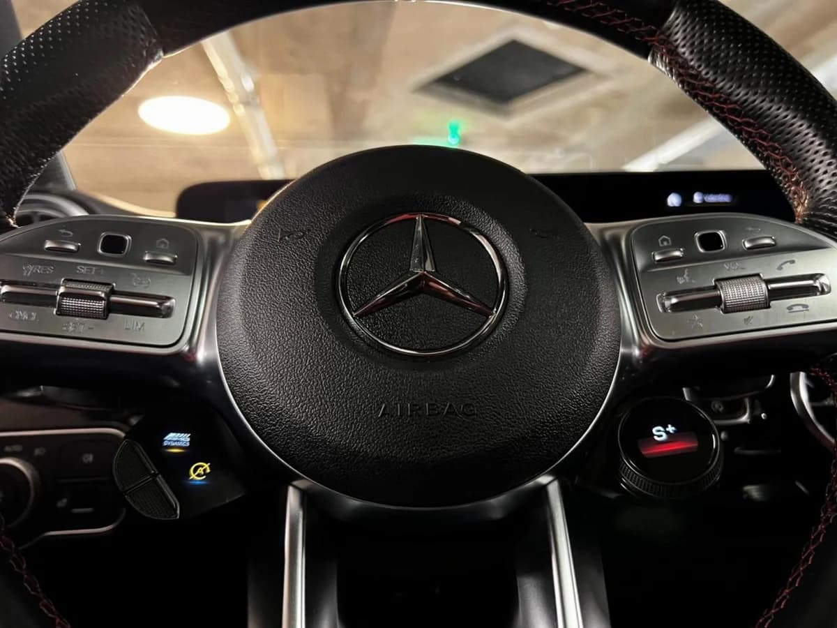 MERCEDES-BENZ A35 AMG 2023 - Imagen 5