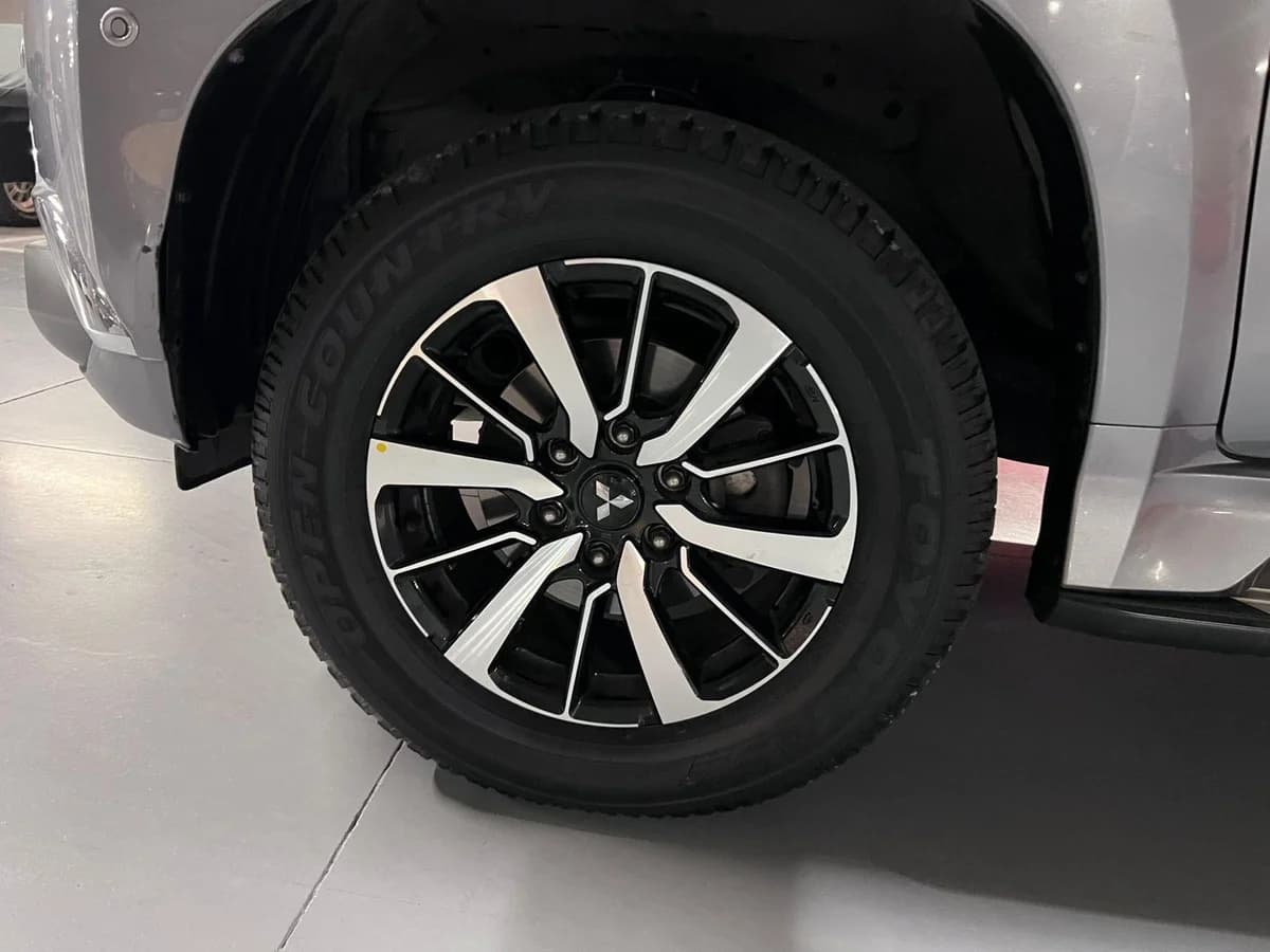 MITSUBISHI MONTERO SPORT 3.0 2018 - Imagen 18