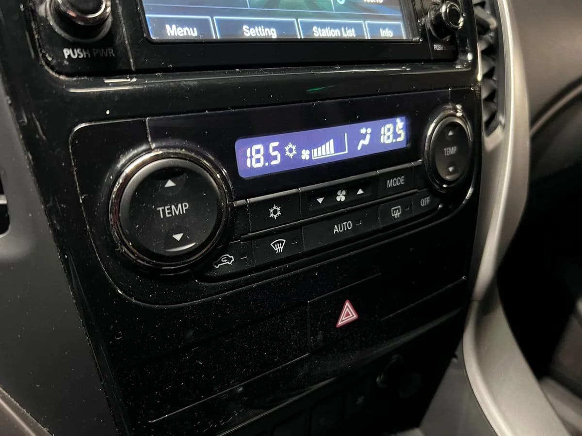 MITSUBISHI MONTERO SPORT 3.0 2018 - Imagen 15