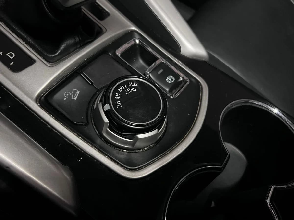 MITSUBISHI MONTERO SPORT 3.0 2018 - Imagen 19