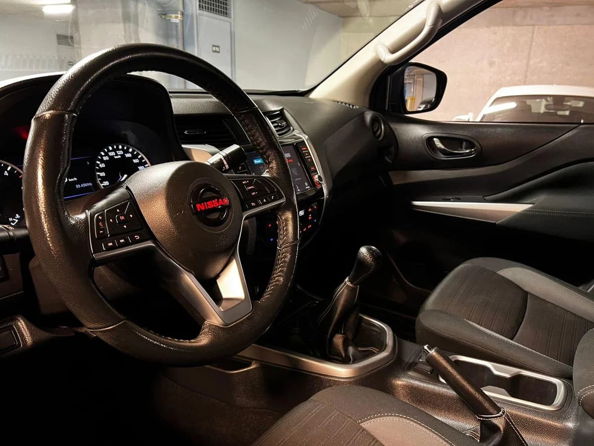 NISSAN NAVARA 2.3 MT 4X2 2022 - Imagen 17