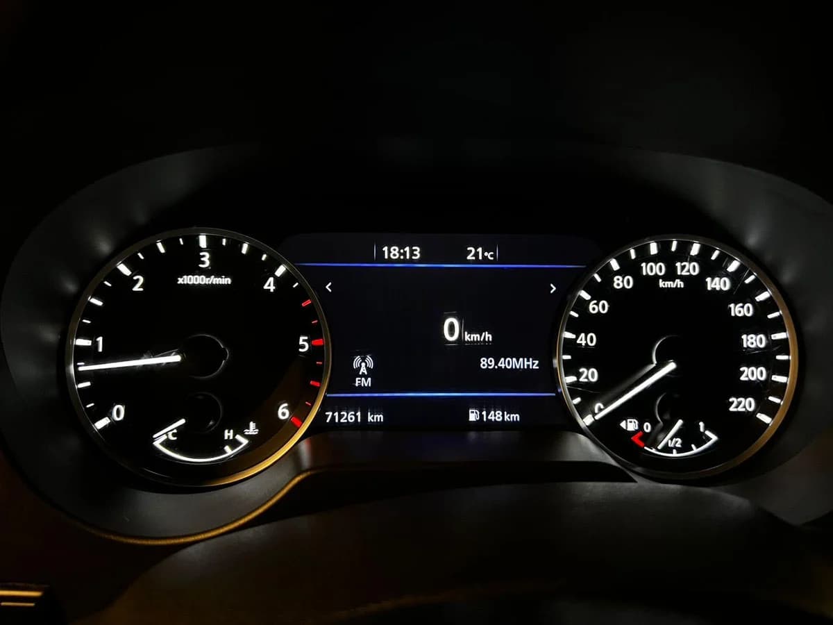 NISSAN NAVARA 2.3 MT 4X2 2022 - Imagen 4