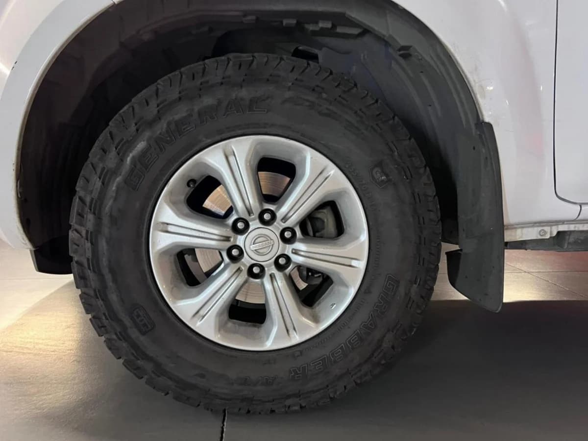 NISSAN NAVARA XE 2.3 MT 2020 - Imagen 15