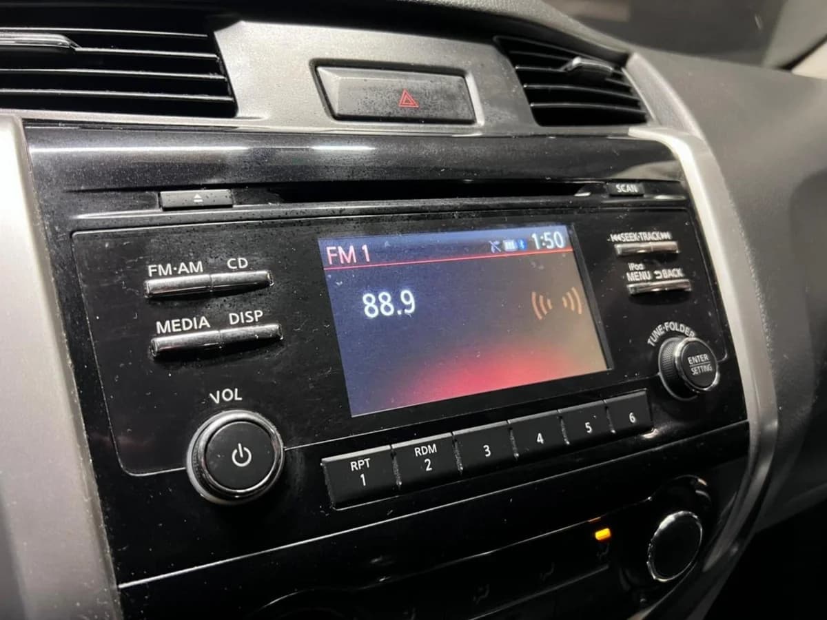 NISSAN NAVARA XE 2.3 MT 2020 - Imagen 5