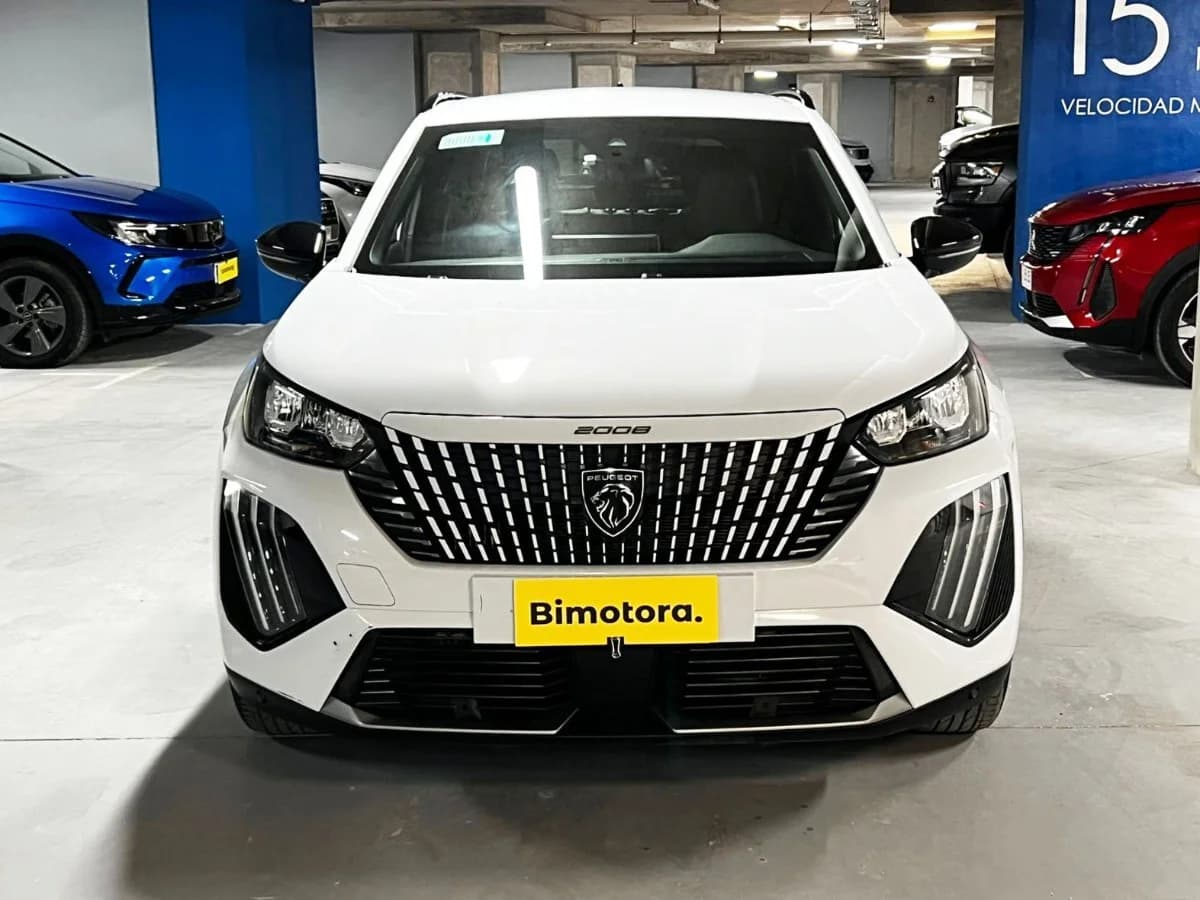 PEUGEOT 2008 ALLURE 130 1.2 AT 2024 - Imagen 4