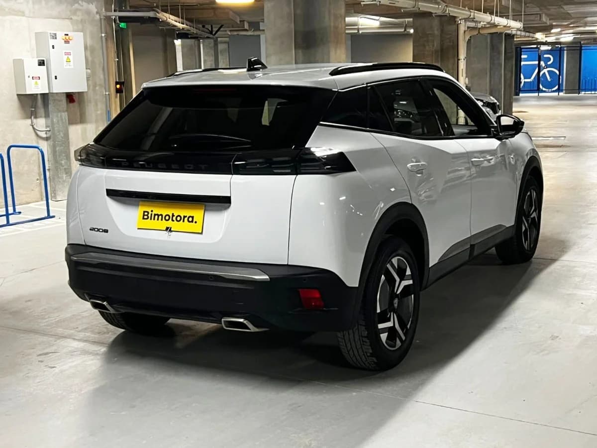 PEUGEOT 2008 ALLURE 130 1.2 AT 2024 - Imagen 8
