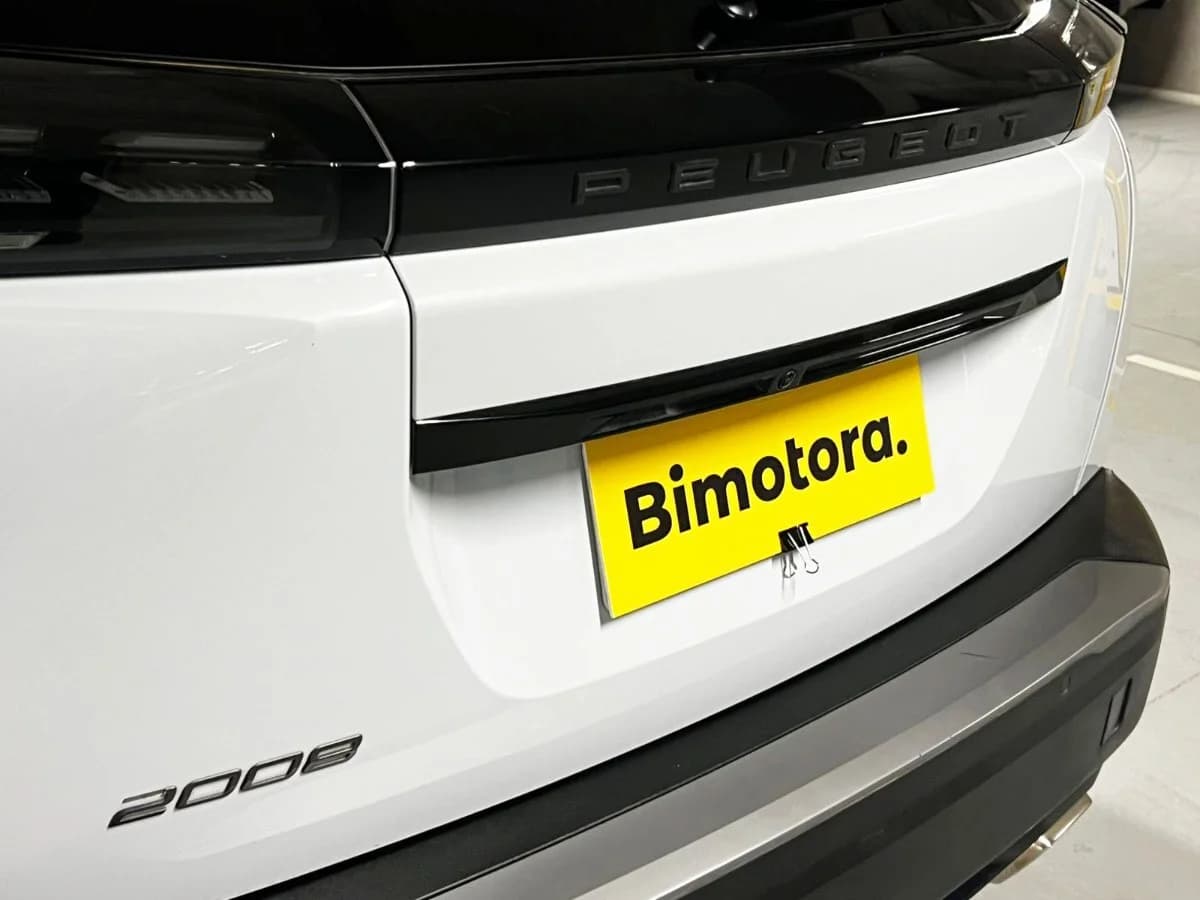 PEUGEOT 2008 ALLURE 130 1.2 AT 2024 - Imagen 14