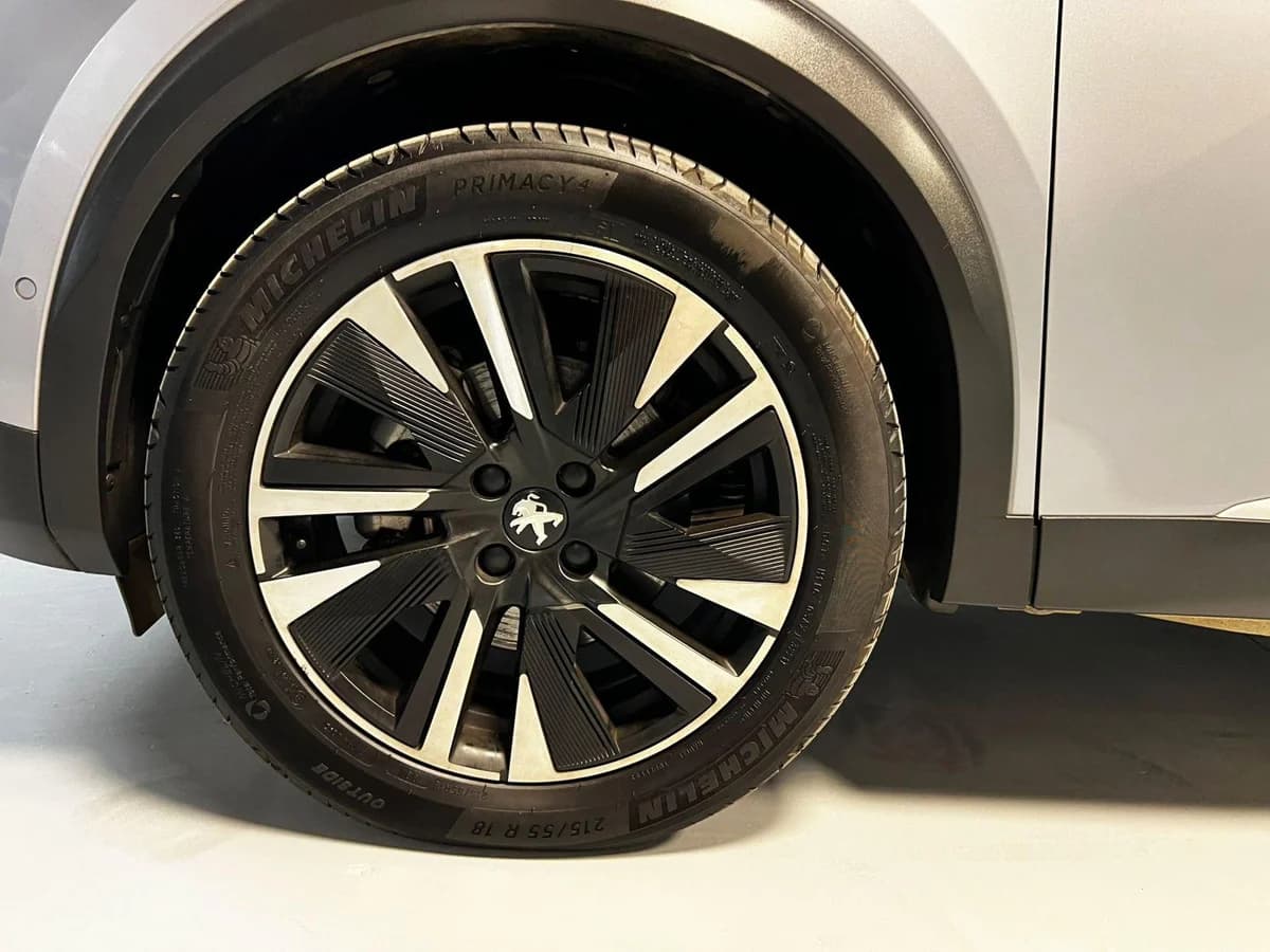 PEUGEOT 2008 GT 2022 - Imagen 16