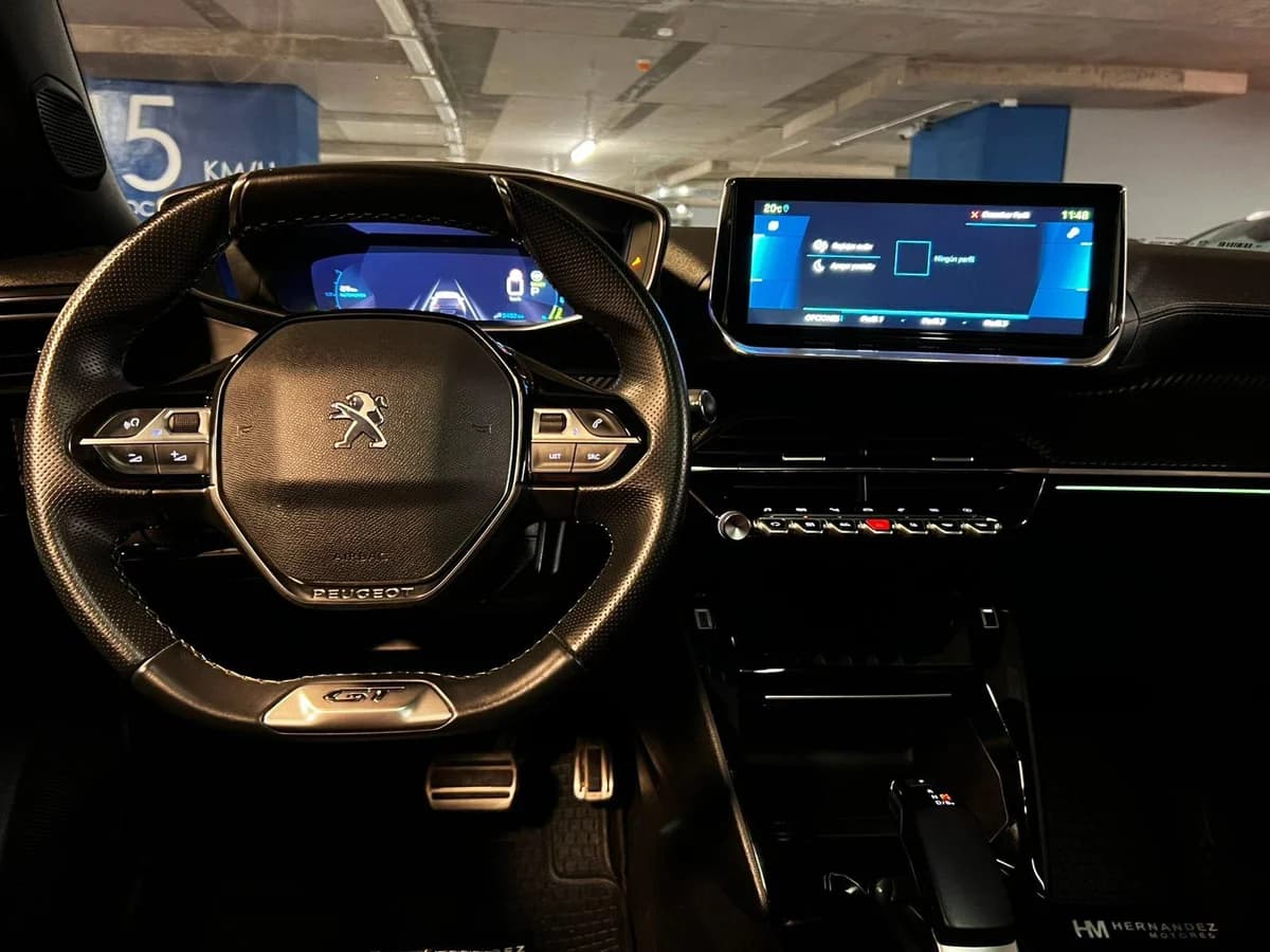 PEUGEOT 2008 GT 2022 - Imagen 21