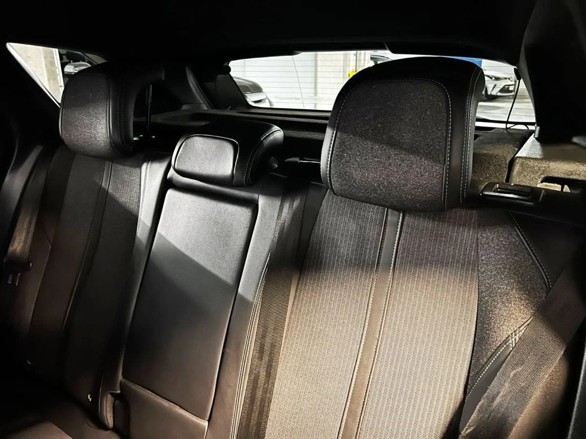 PEUGEOT 3008 ALLURE AT 2023 - Imagen 20