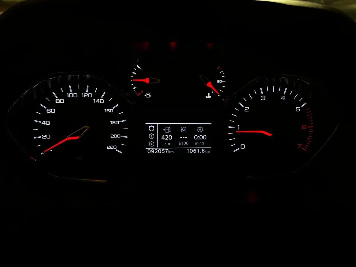 PEUGEOT RIFTER ALLURE 130 MT 2022 - Imagen 4