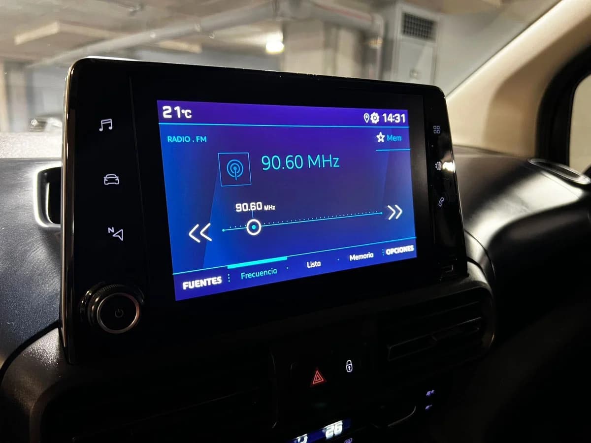 PEUGEOT RIFTER ALLURE 130 MT 2022 - Imagen 6