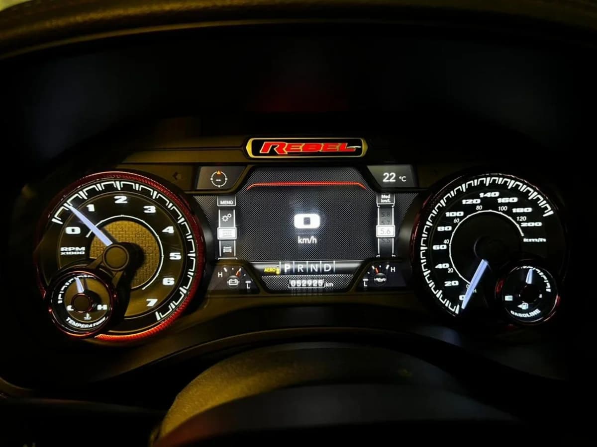 RAM 1500 REBEL 5.7 HEMI 2020 - Imagen 7
