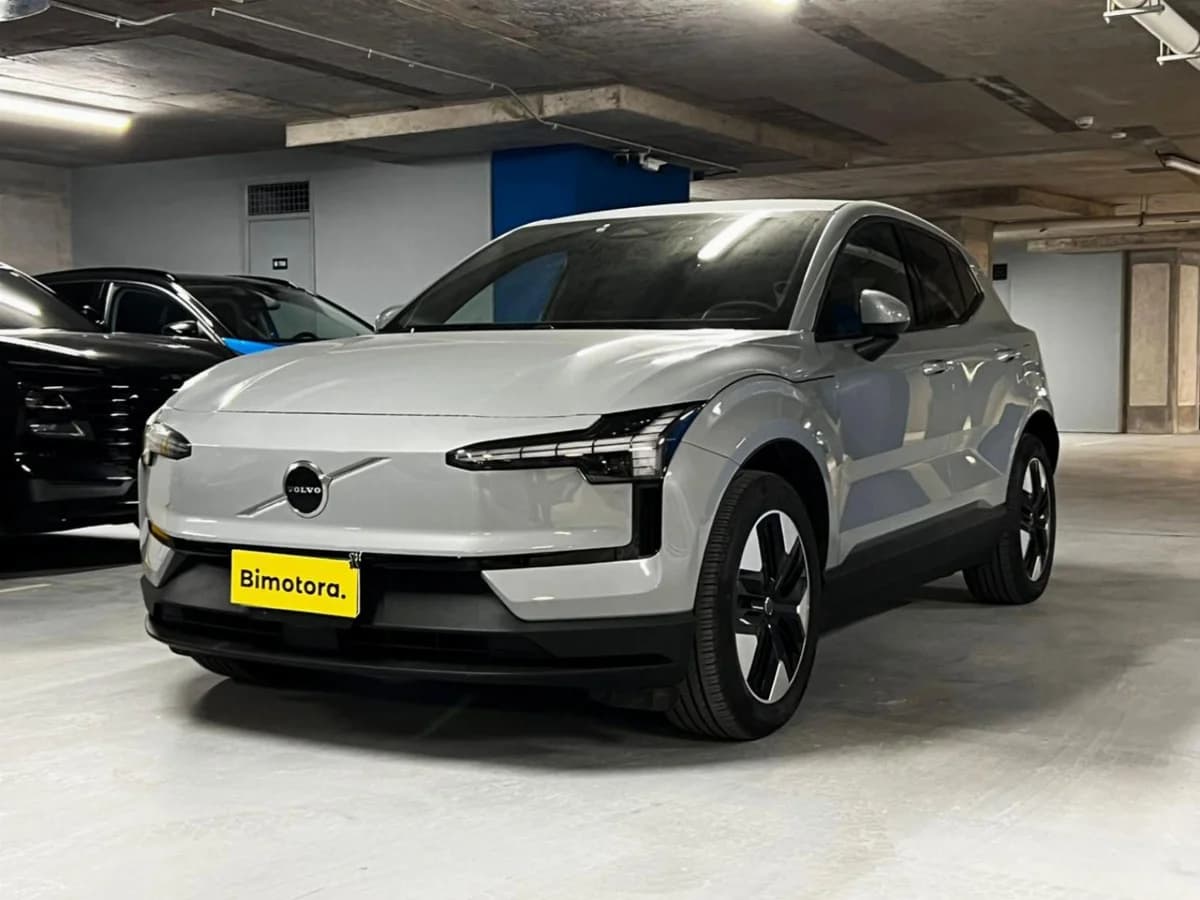 VOLVO EX30 E60 CORE 2025 - Imagen 2