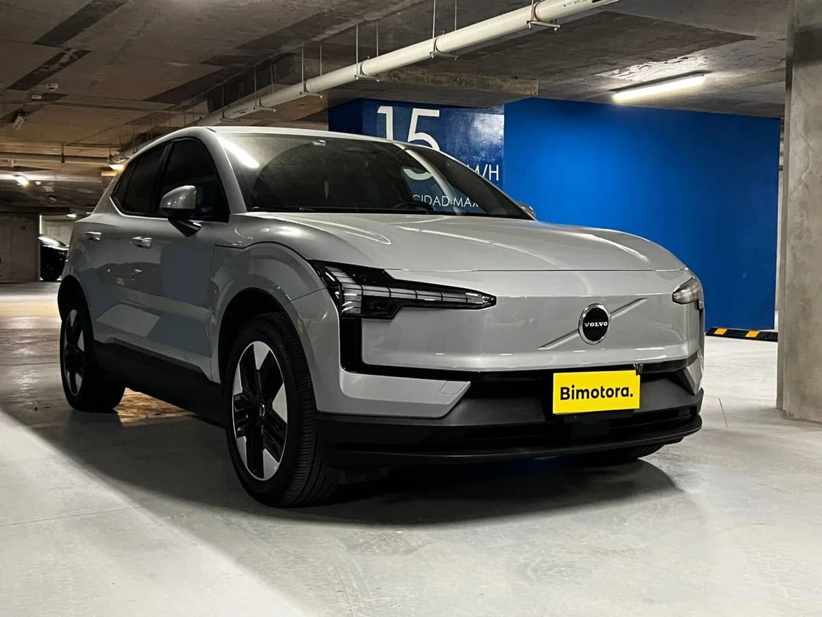 VOLVO EX30 E60 CORE 2025 - Imagen 5