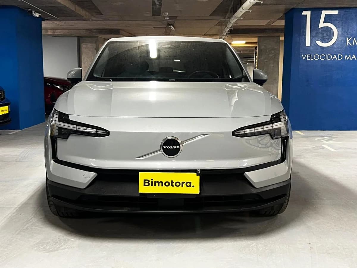 VOLVO EX30 E60 CORE 2025 - Imagen 7