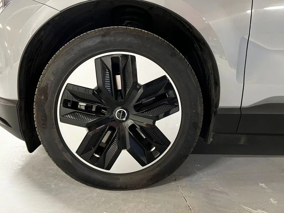 VOLVO EX30 E60 CORE 2025 - Imagen 21