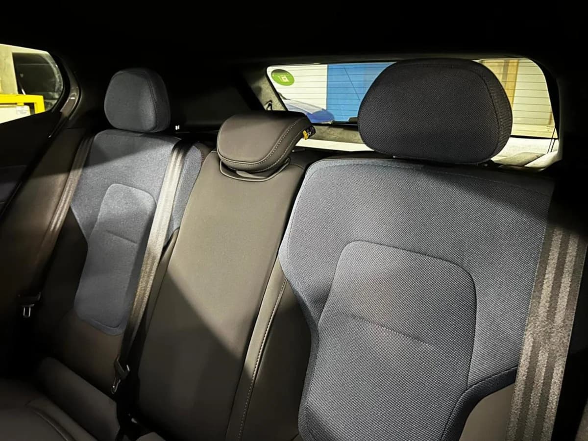 VOLVO EX30 E60 CORE 2025 - Imagen 1