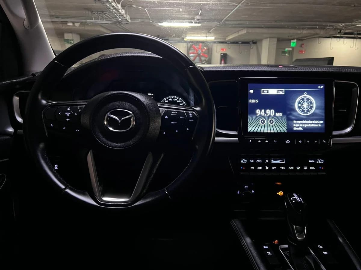 MAZDA BT-50 HIGH 3.0 4WD AT 2025 - Imagen 9