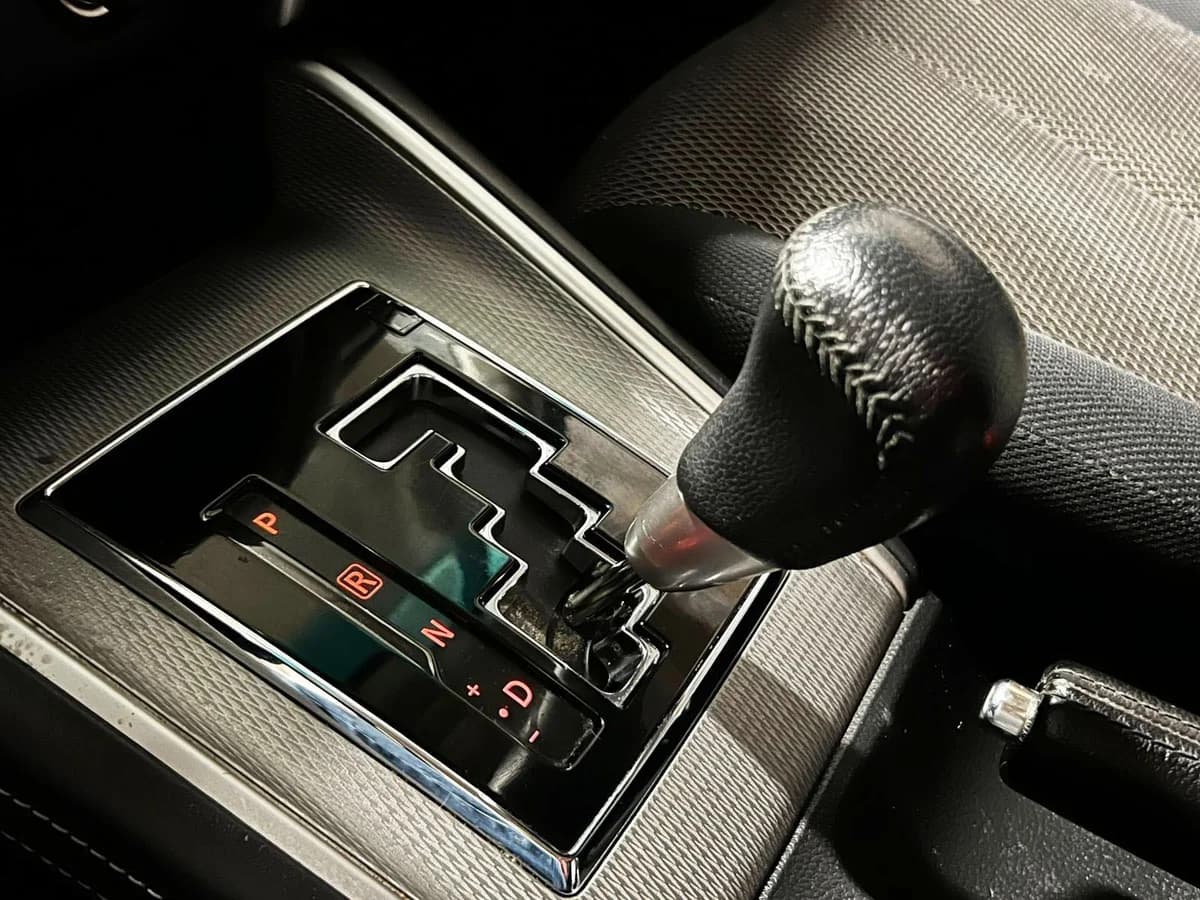 MITSUBISHI L200 DAKAR 2.4 AT 4X4 2022 - Imagen 17